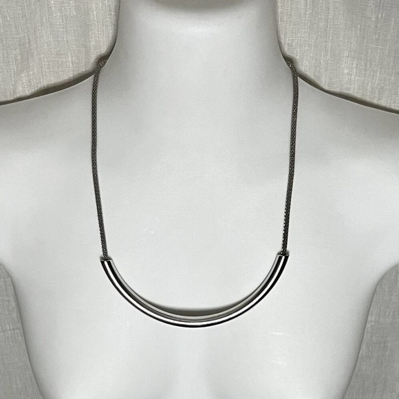 Avenue Women's Silver-Tone Metal Curved 1/2 Tube & Tube Chain Necklace - Picture 7 of 12